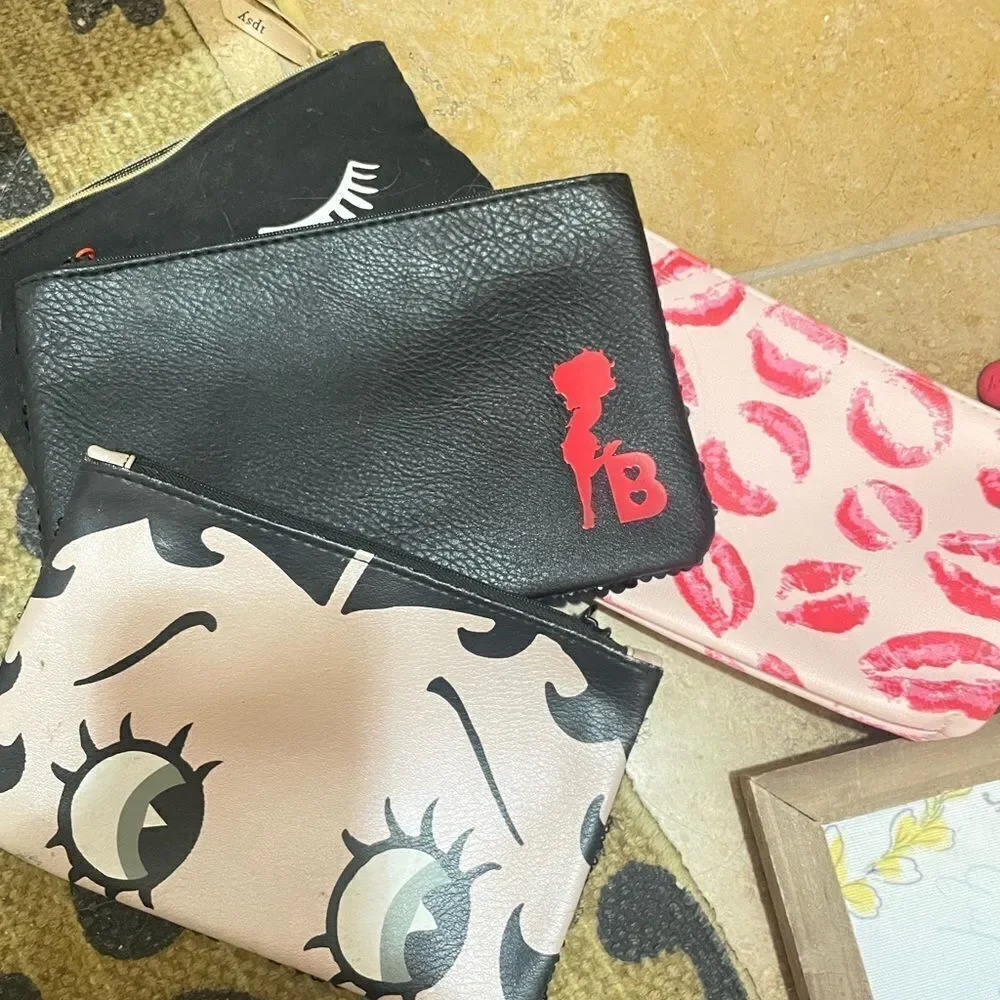 Lot of Ipsy Bag (10) Bags